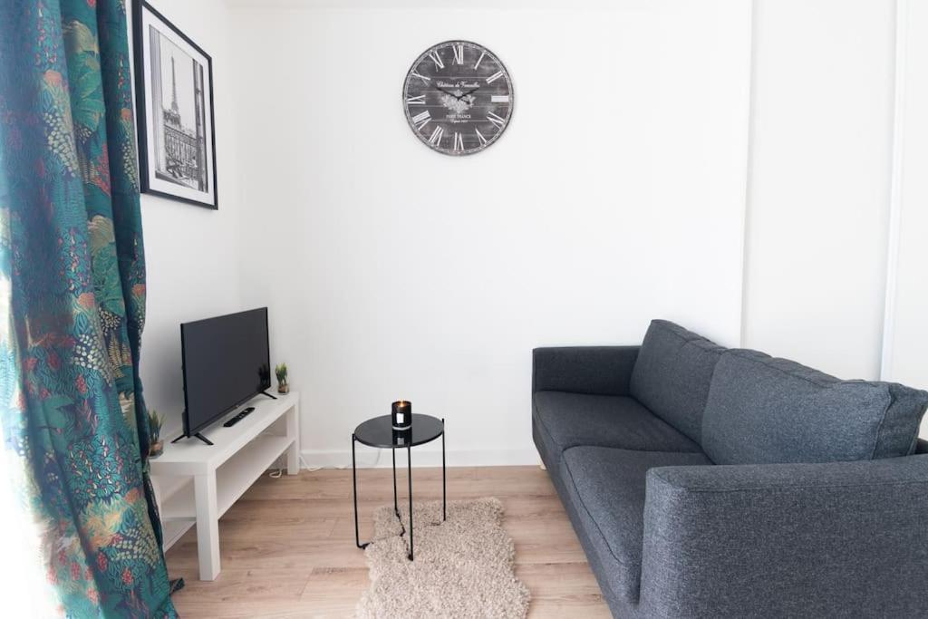 Ferienwohnung Le Citadin-T1-28M2-Pte Paris M7 Le Kremlin-Bicêtre Exterior foto